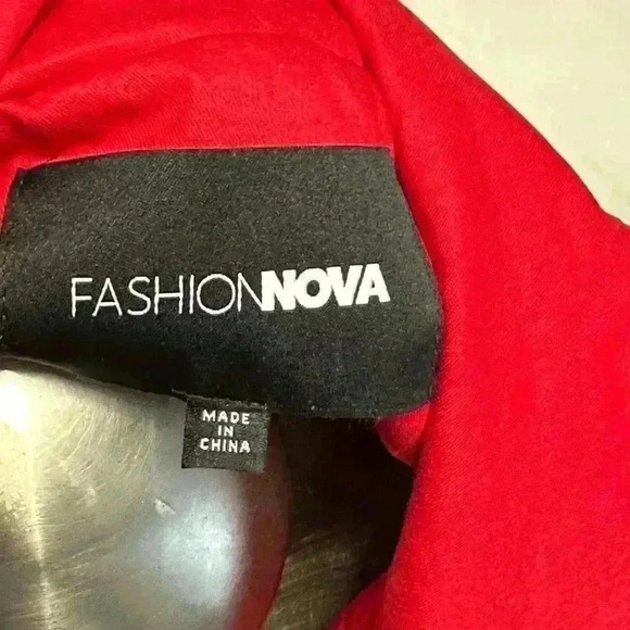Fashion nova red bomber jacket size 2X - Picture 5 of 5